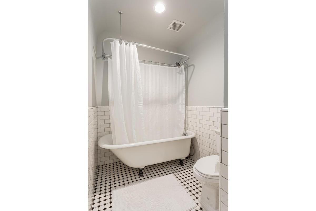 Family Laundry & Spa Sacramento Exteriér fotografie